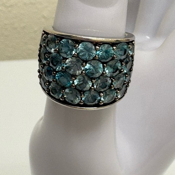 Jewelry - Elegant Blue ZirconGemstone Silver Band Ring